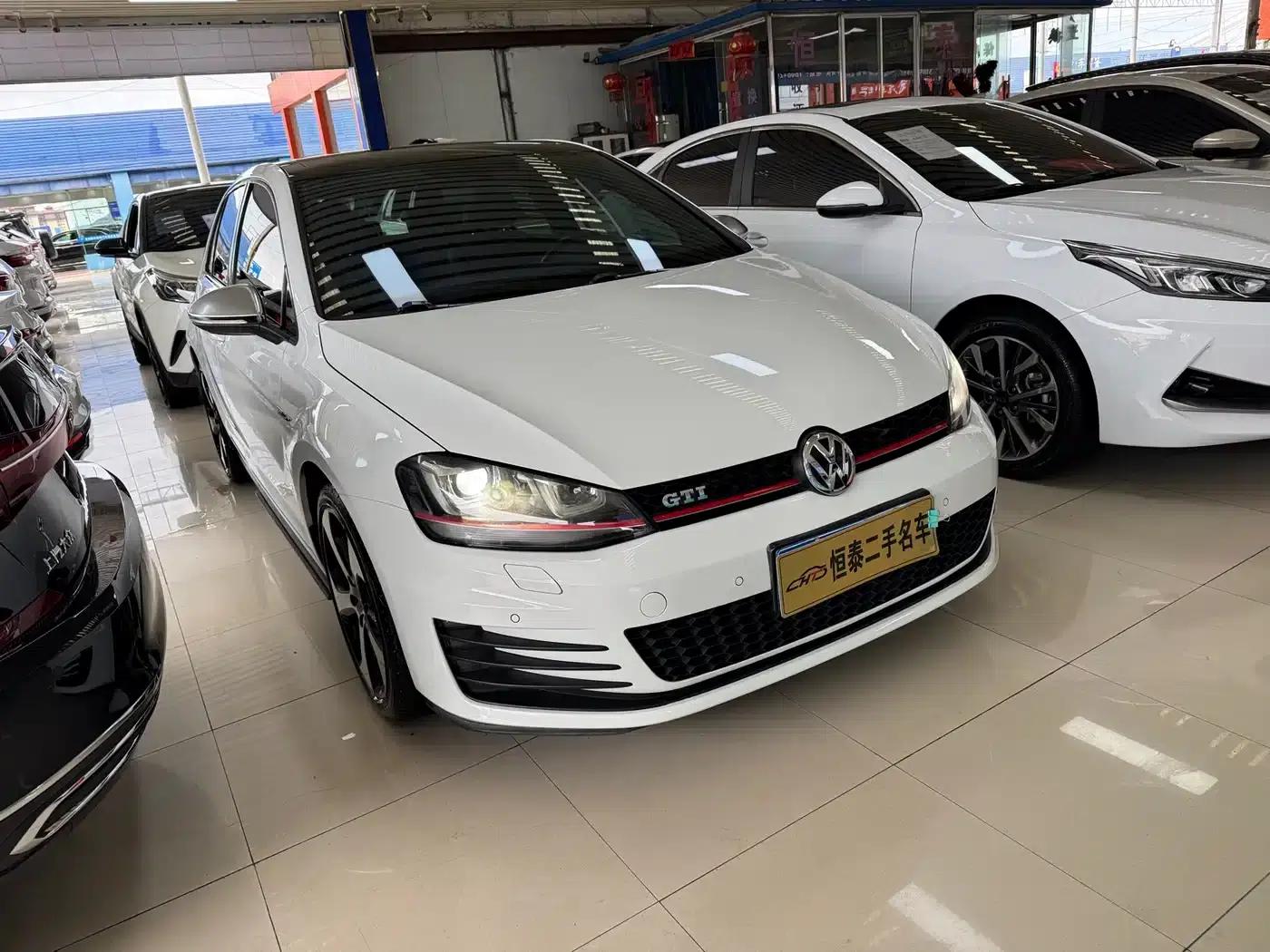 2016 Golf GTI 2.0TSI GTI — миниатюра 2