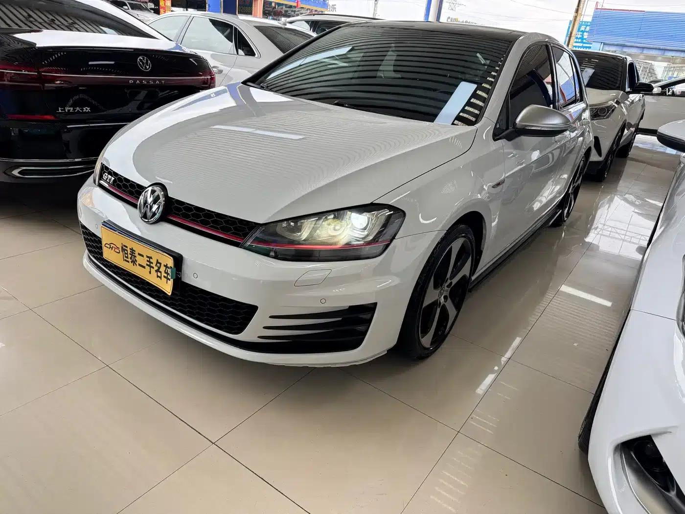 2016 Golf GTI 2.0TSI GTI — миниатюра 3
