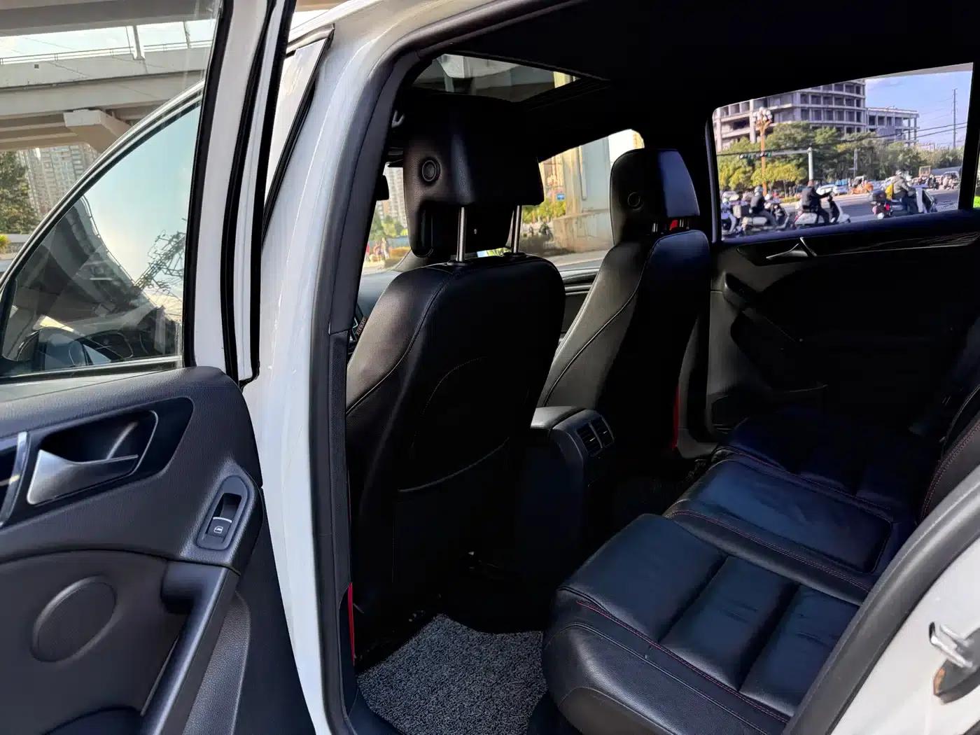 2012 Golf GTI 2.0TSI GTI — миниатюра 8