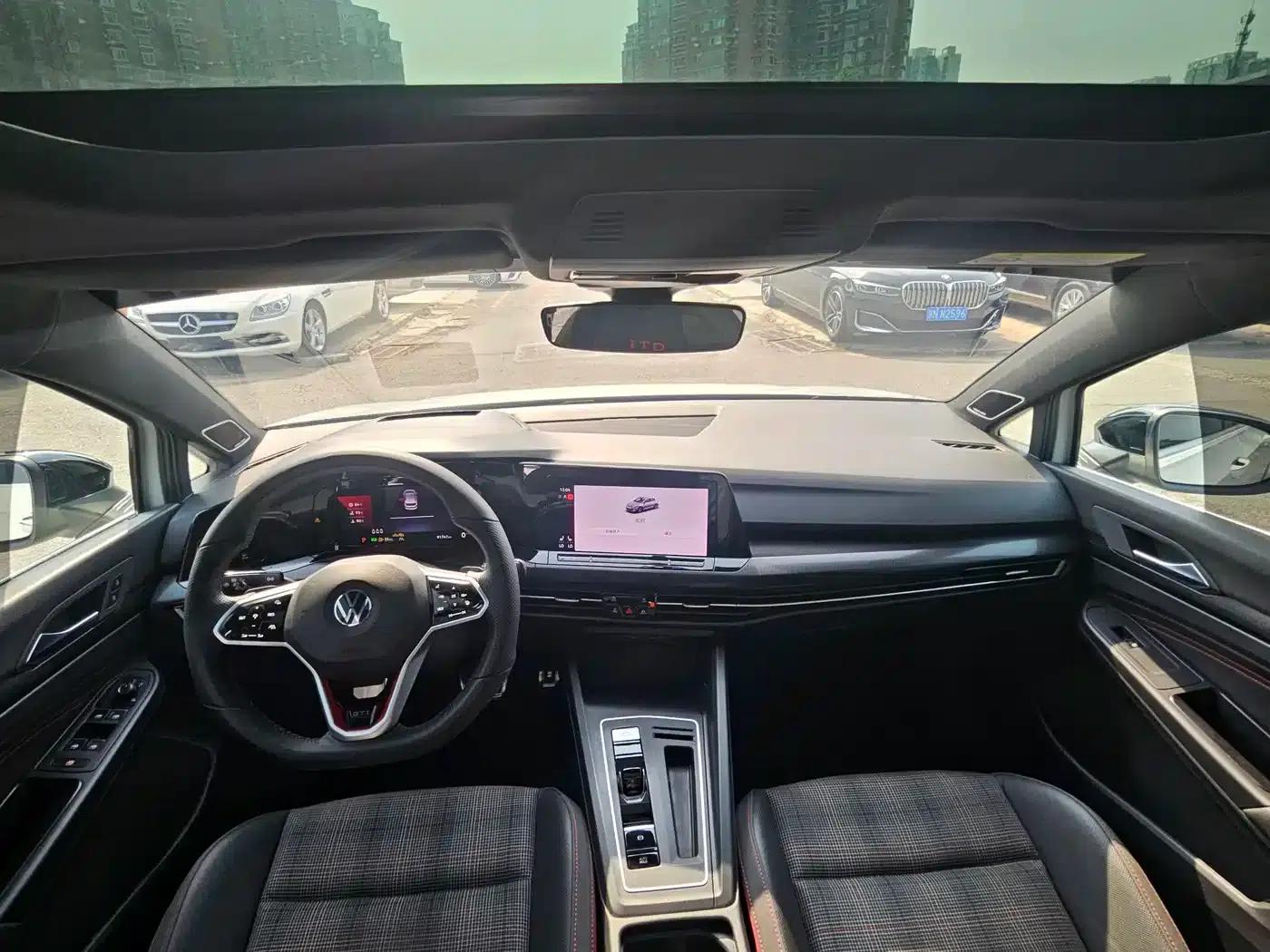 2021 Golf GTI 380TSI DSG GTI — миниатюра 17