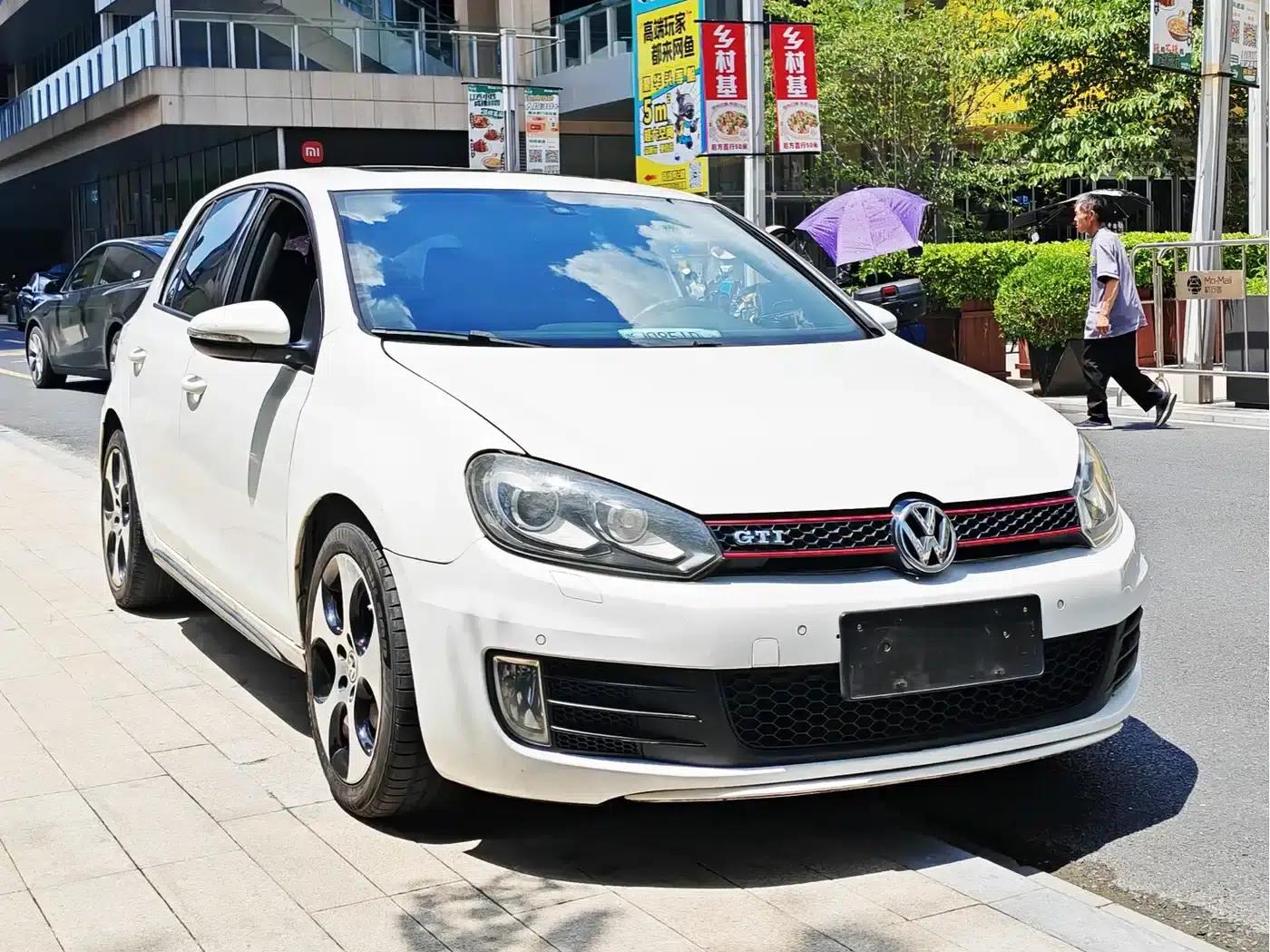 2012 Golf GTI 2.0TSI GTI — миниатюра 3
