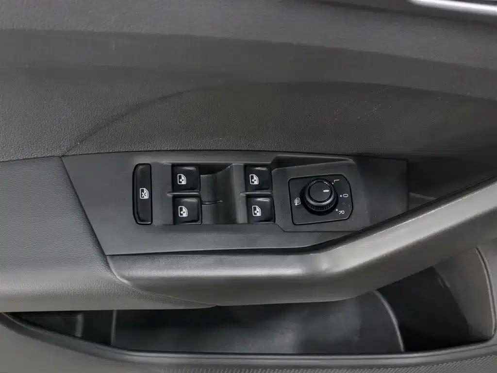 2019 Volkswagen T-Cross 280TSI DSG Comfort Edition — миниатюра 9