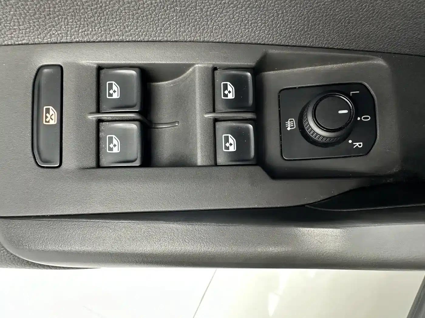 2023 Volkswagen T-Cross 280TSI DSG Comfort Edition — миниатюра 12