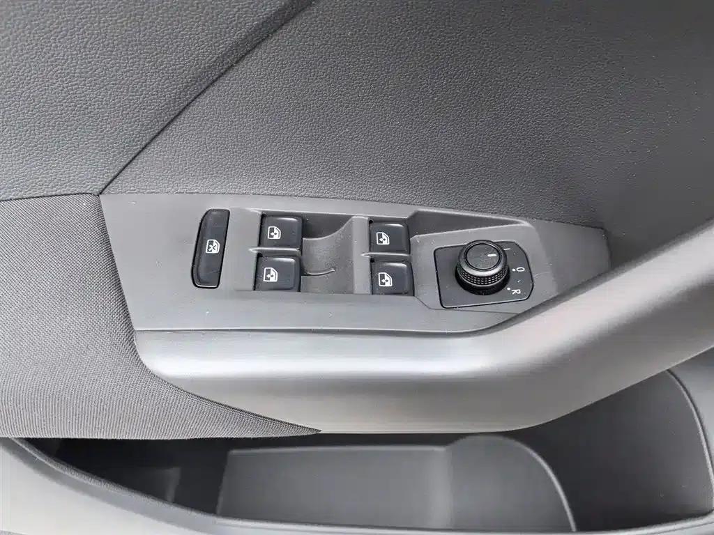 2019 Volkswagen T-Cross 1.5L Automatic Fashion Edition — миниатюра 9