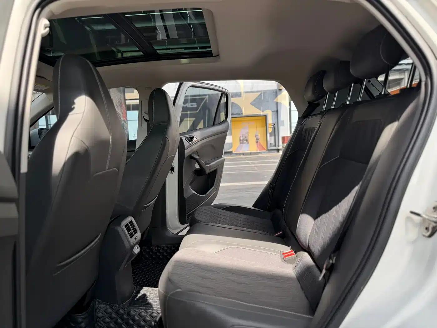 2021 Volkswagen T-Cross 280TSI DSG Luxury Edition — миниатюра 12