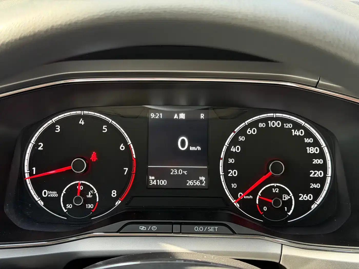 2021 Volkswagen T-Cross 280TSI DSG Luxury Edition — миниатюра 17