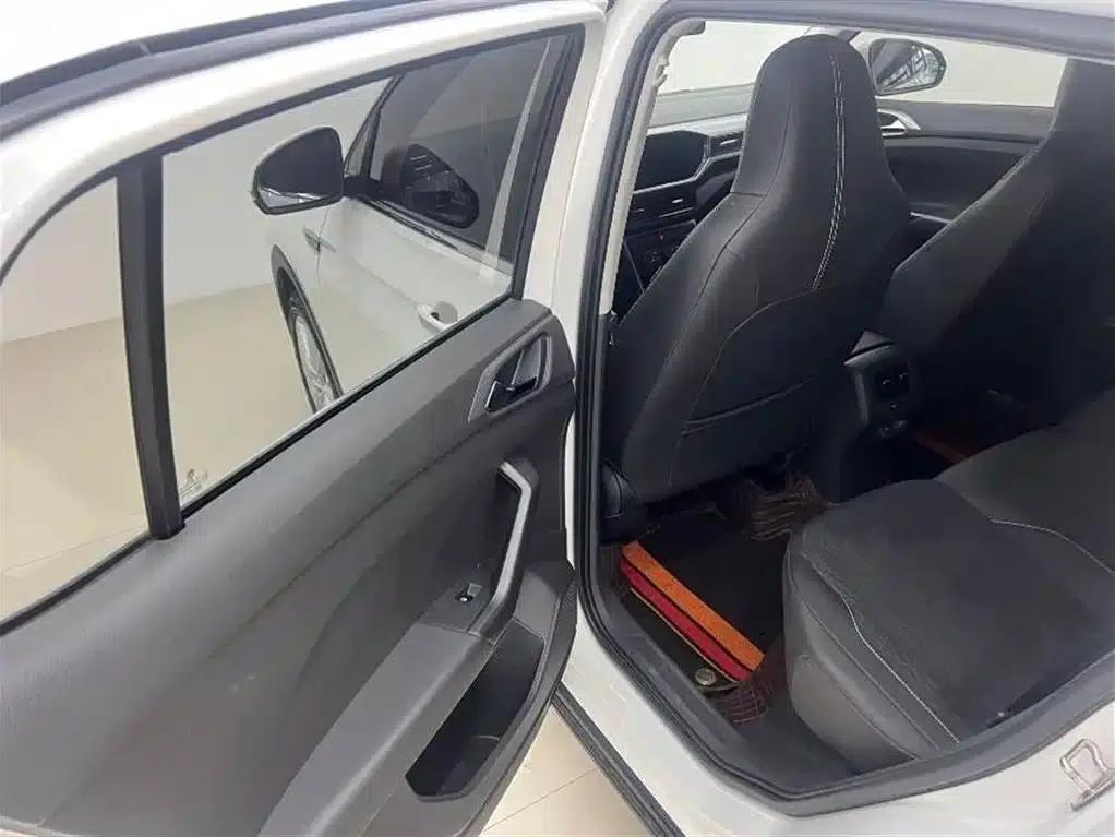 2022 Volkswagen T-Cross 1.5L Automatic Comfort Edition — миниатюра 11