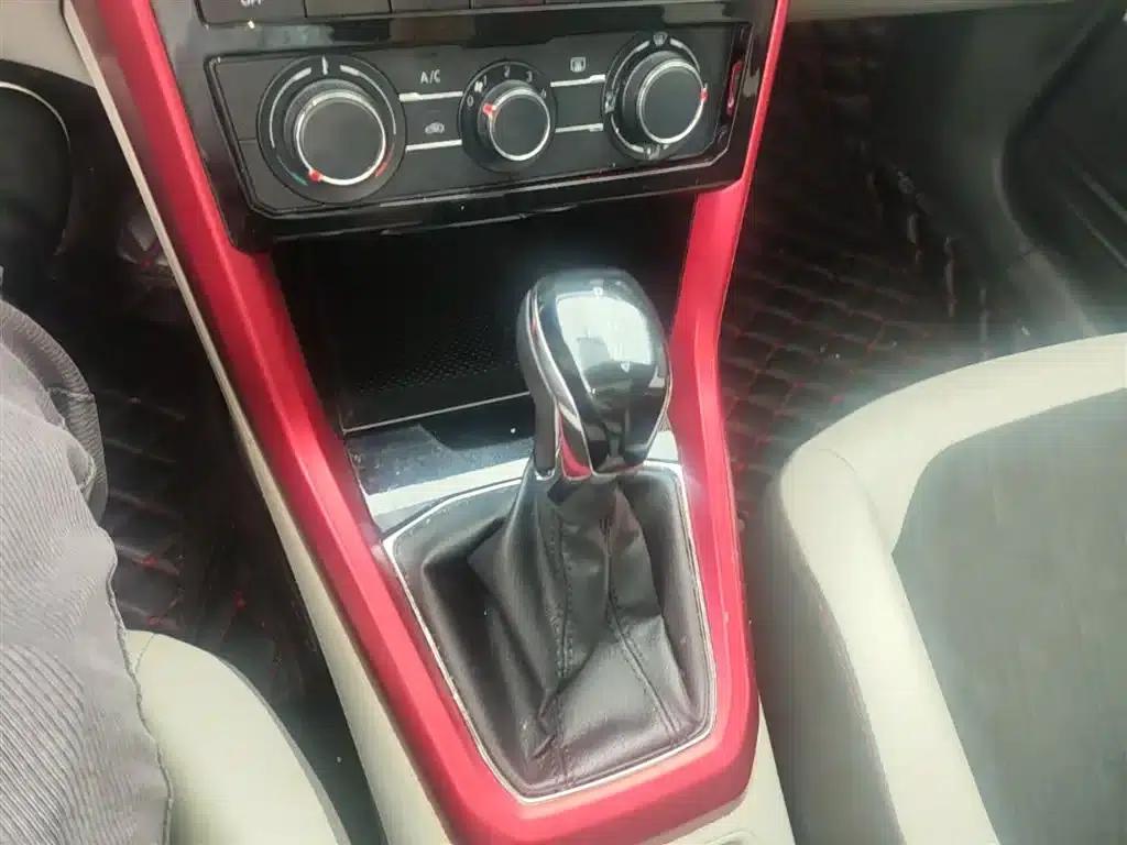 2019 Volkswagen T-Cross 280TSI DSG Comfort Edition — миниатюра 14