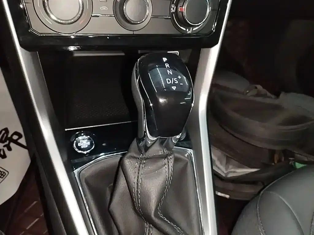 2023 Volkswagen T-Cross Facelift 1.5L Automatic Comfort Edition — миниатюра 14