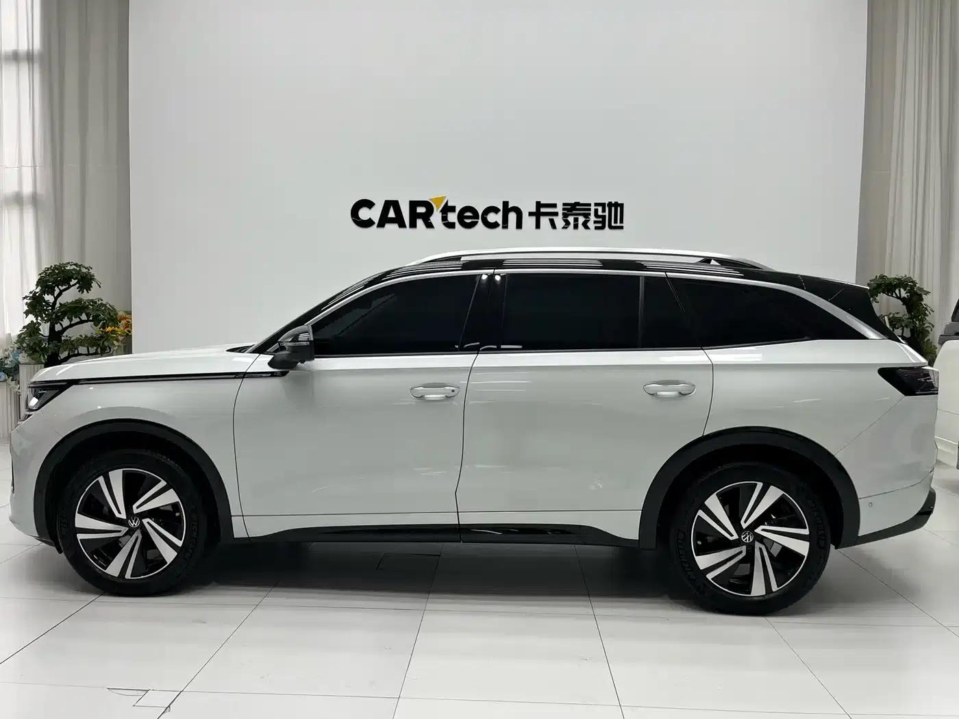 2023 Range Rover 380TSI AWD R-Line Cruiser — миниатюра 11