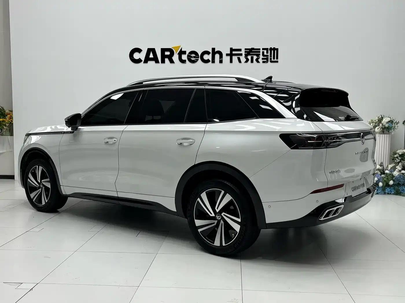 2023 Range Rover 380TSI AWD R-Line Cruiser — миниатюра 12