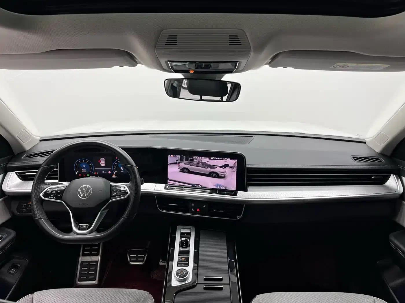 2023 Range Rover 380TSI AWD R-Line Cruiser — миниатюра 4