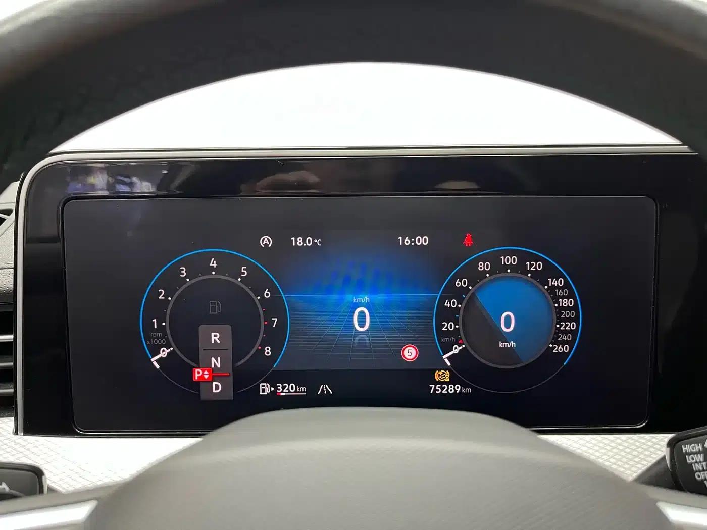 2023 Range Rover 380TSI AWD R-Line Cruiser — миниатюра 6