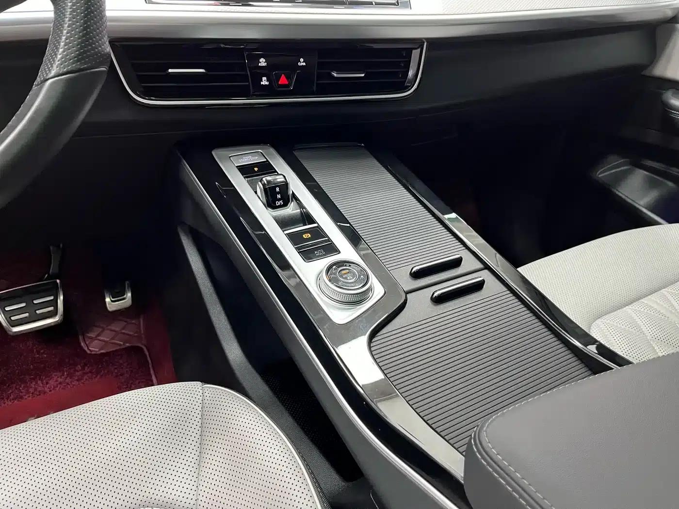 2023 Range Rover 380TSI AWD R-Line Cruiser — миниатюра 8