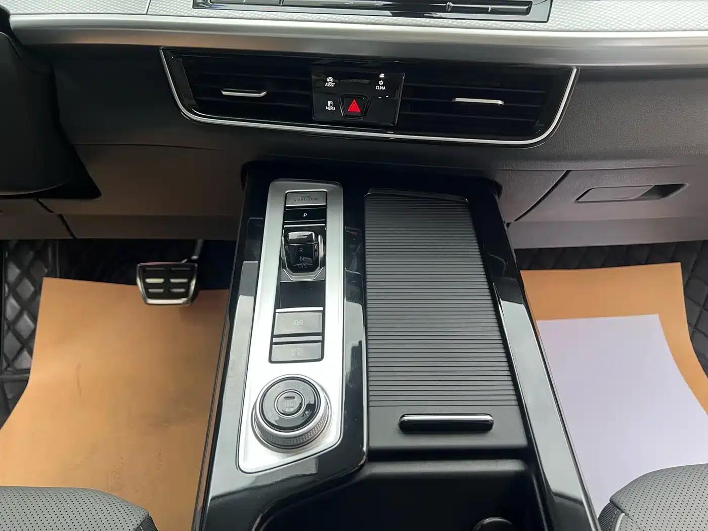 2024 Range Rover 380TSI AWD R-Line Cruiser - Special Edition — миниатюра 15