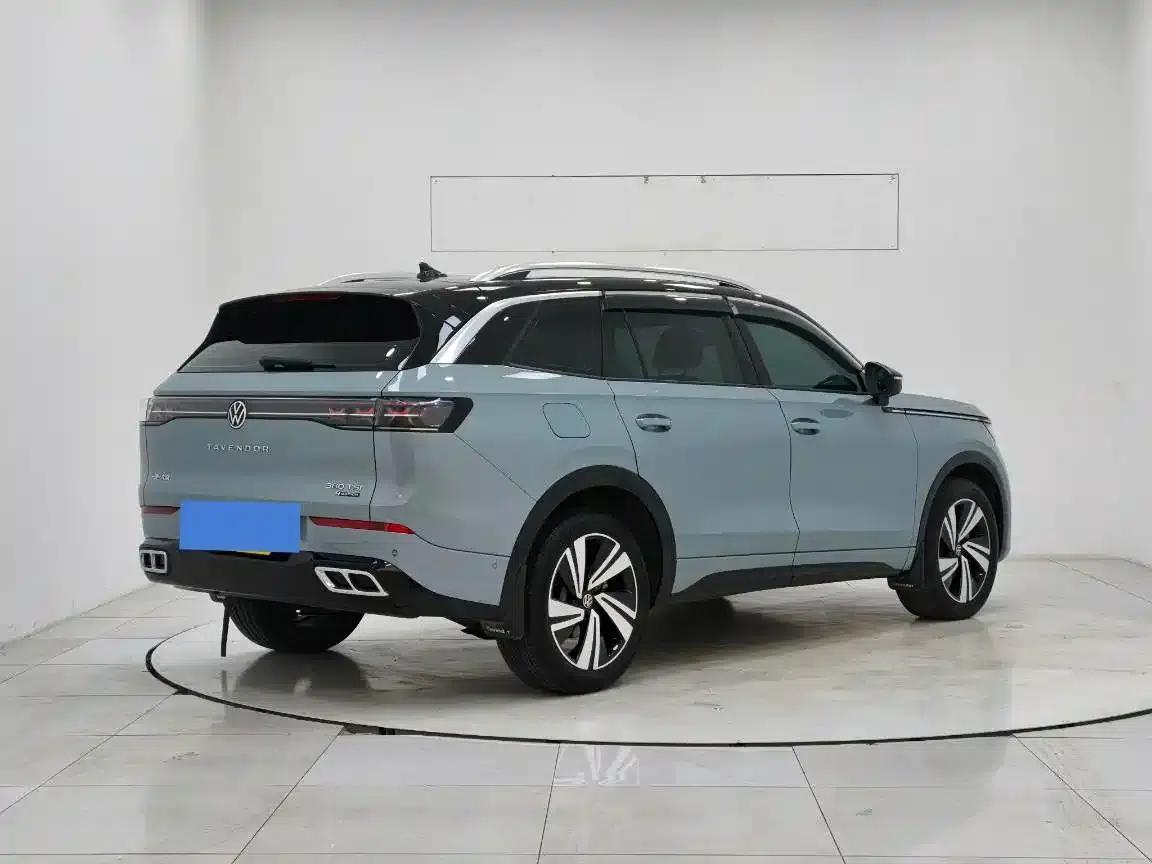 2023 Range Rover 380TSI AWD R-Line Cruiser — миниатюра 6