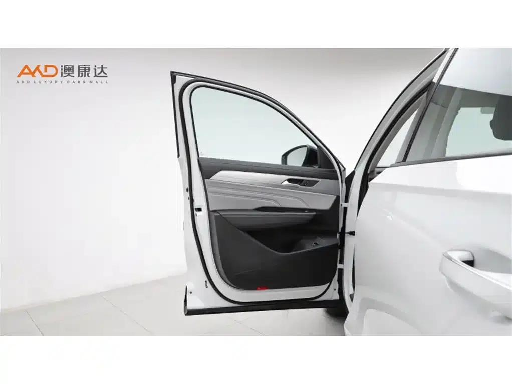 Range Rover / 2.0T / 2024 Models / 380TSI AWD R-Line Cruise Edition — миниатюра 10
