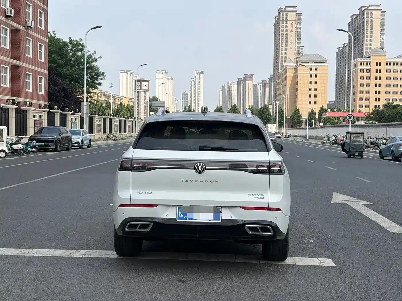 2024 Range Rover 380TSI AWD R-Line Cruiser — миниатюра 14