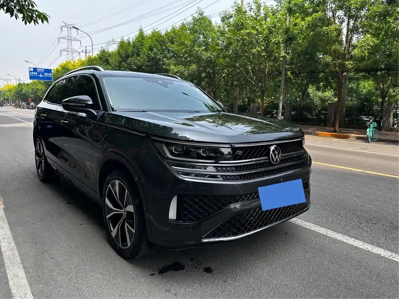 2023 Range Rover 380TSI AWD R-Line Touring Edition — миниатюра 3