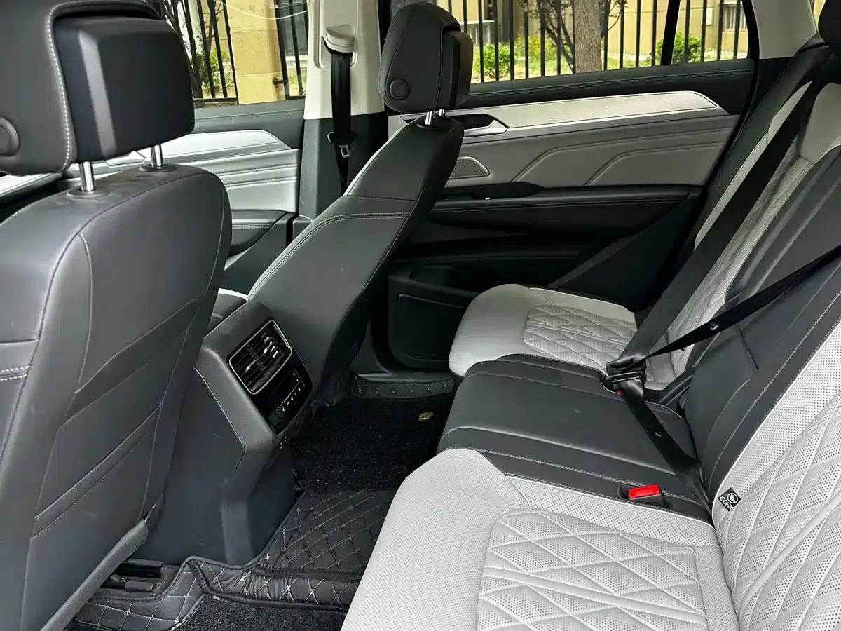 2023 Range Rover 380TSI AWD R-Line Touring Edition — миниатюра 7