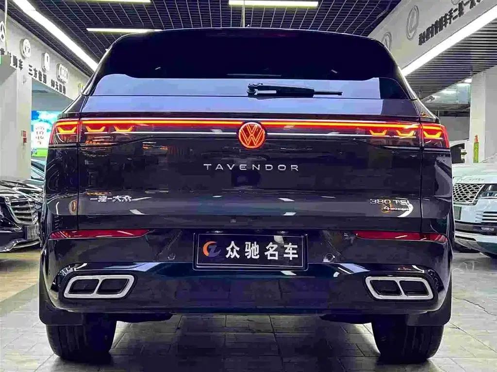 2023 Range Rover 380TSI AWD R-Line First Edition — миниатюра 8
