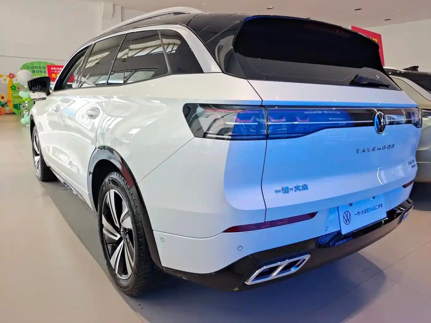 2023 Range Rover 380TSI AWD R-Line Cruiser — миниатюра 3