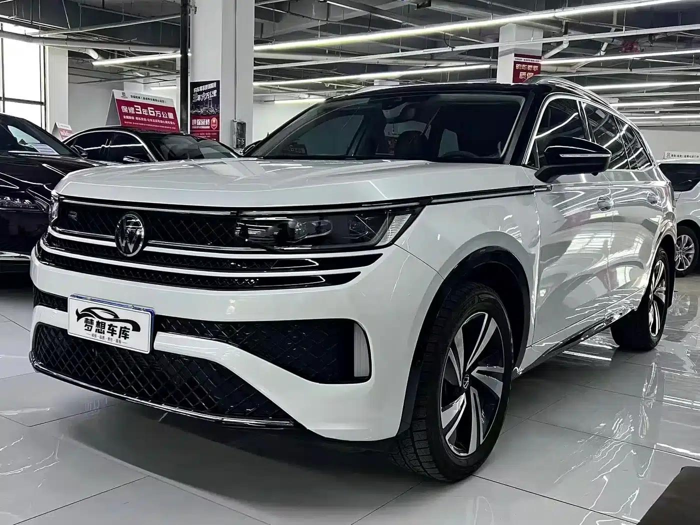 2025 Range Rover 380TSI AWD R-Line Cruiser - Special Edition — миниатюра 1