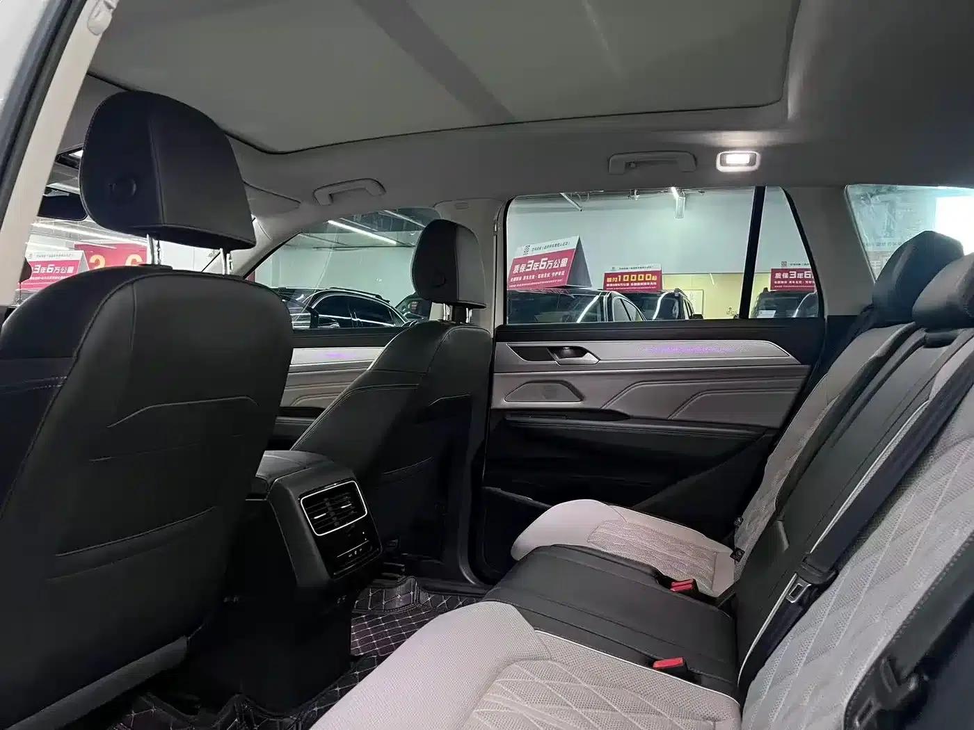 2025 Range Rover 380TSI AWD R-Line Cruiser - Special Edition — миниатюра 6