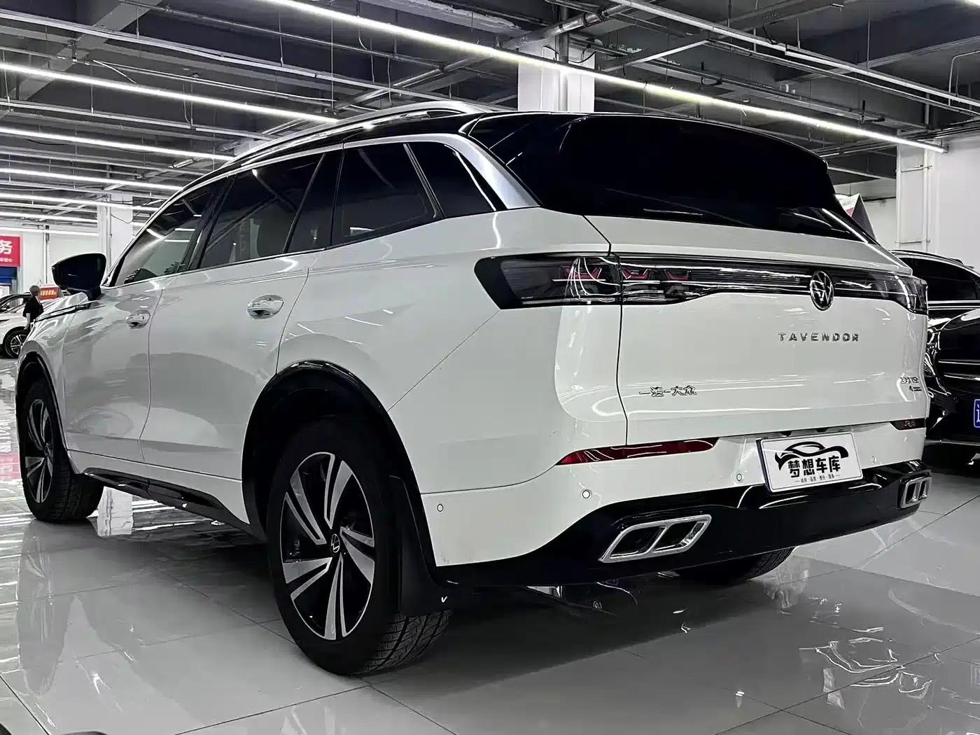 2025 Range Rover 380TSI AWD R-Line Cruiser - Special Edition — миниатюра 7