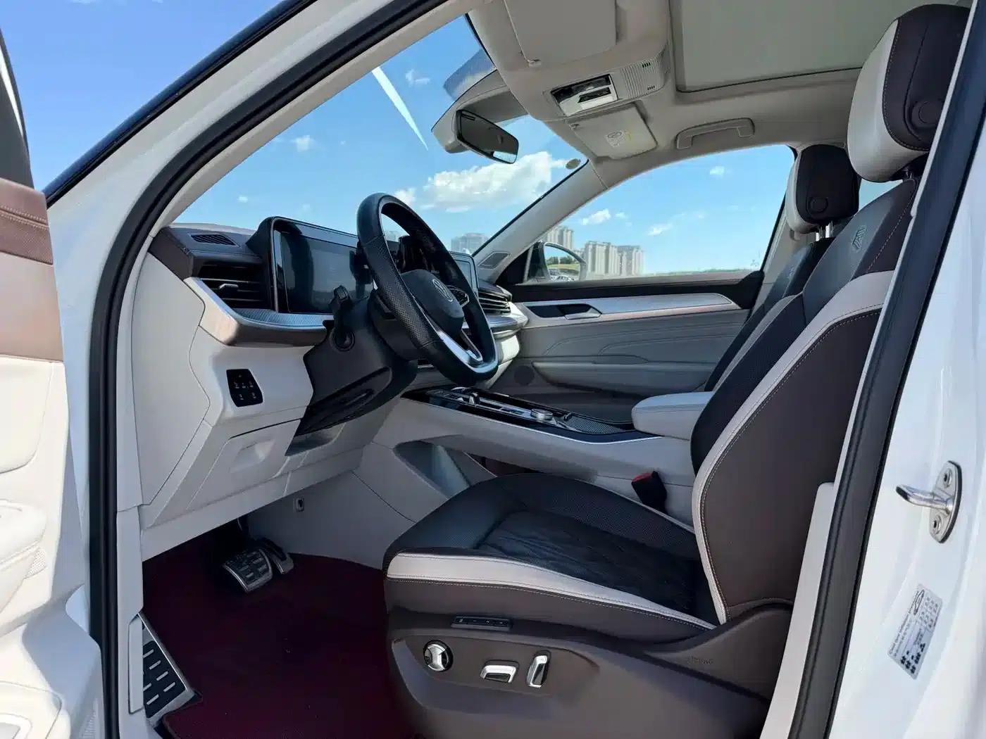 2023 Range Rover 380TSI AWD R-Line Touring Edition — миниатюра 7