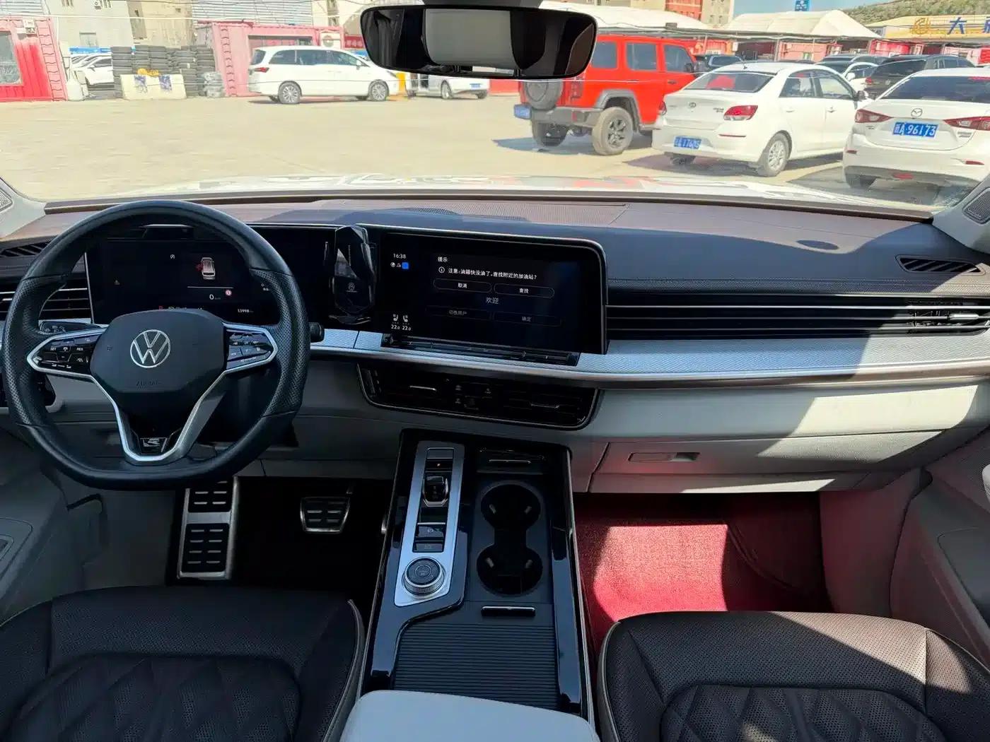 2023 Range Rover 380TSI AWD R-Line Touring Edition — миниатюра 8