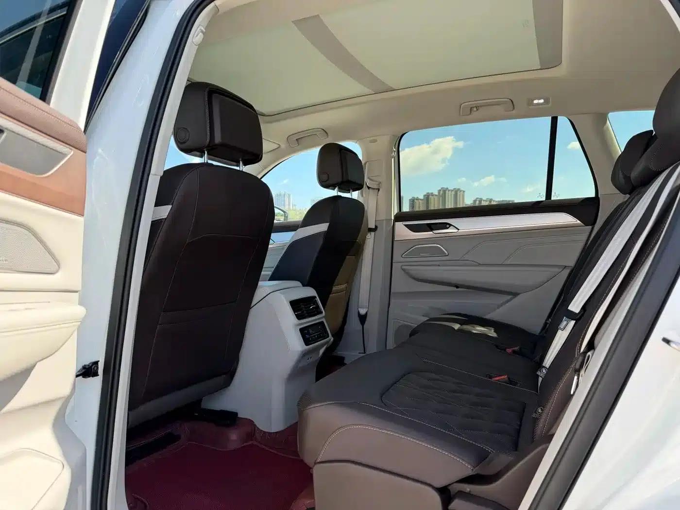 2023 Range Rover 380TSI AWD R-Line Touring Edition — миниатюра 9