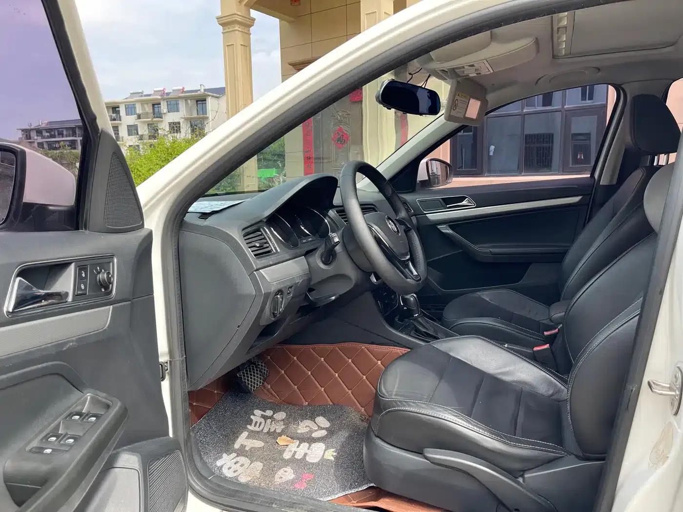 Lavida Gran Turismo 2015 230TSI DSG Comfort Edition — миниатюра 6