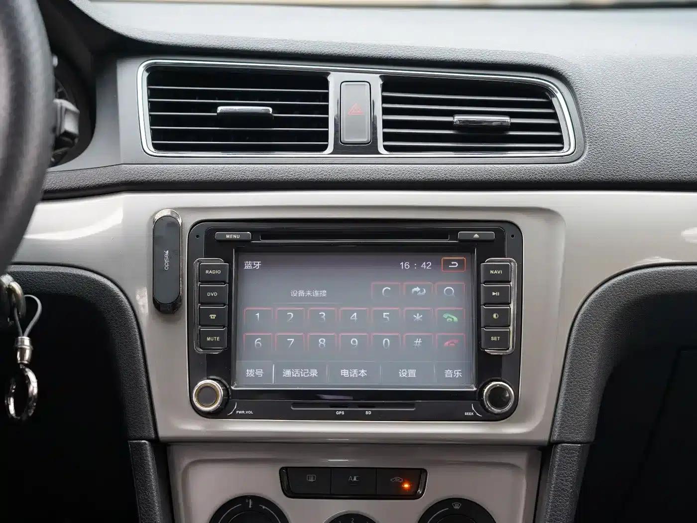 Lavida Gran Turismo 2013 1.6L Automatic Fashion Edition — миниатюра 16