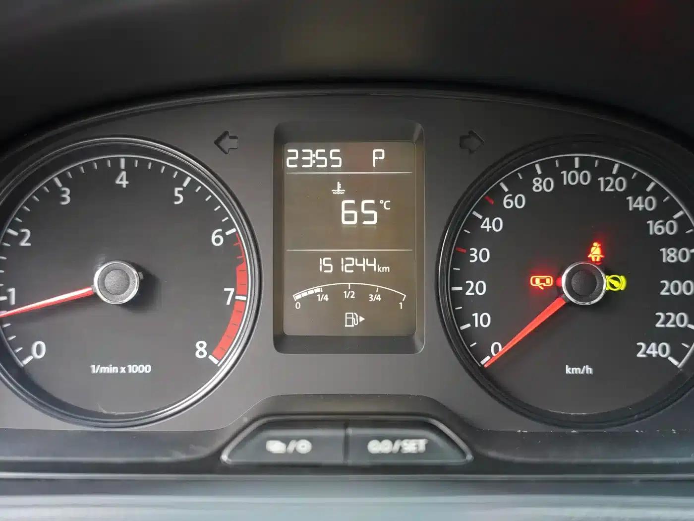 Lavida Gran Turismo 2013 1.6L Automatic Fashion Edition — миниатюра 24