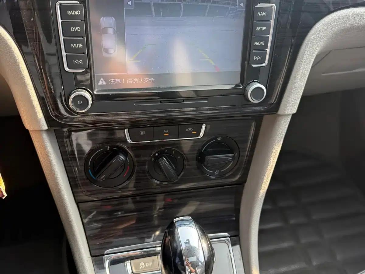 Lavida Gran Turismo 2013 1.6L Automatic Comfort Model — миниатюра 14