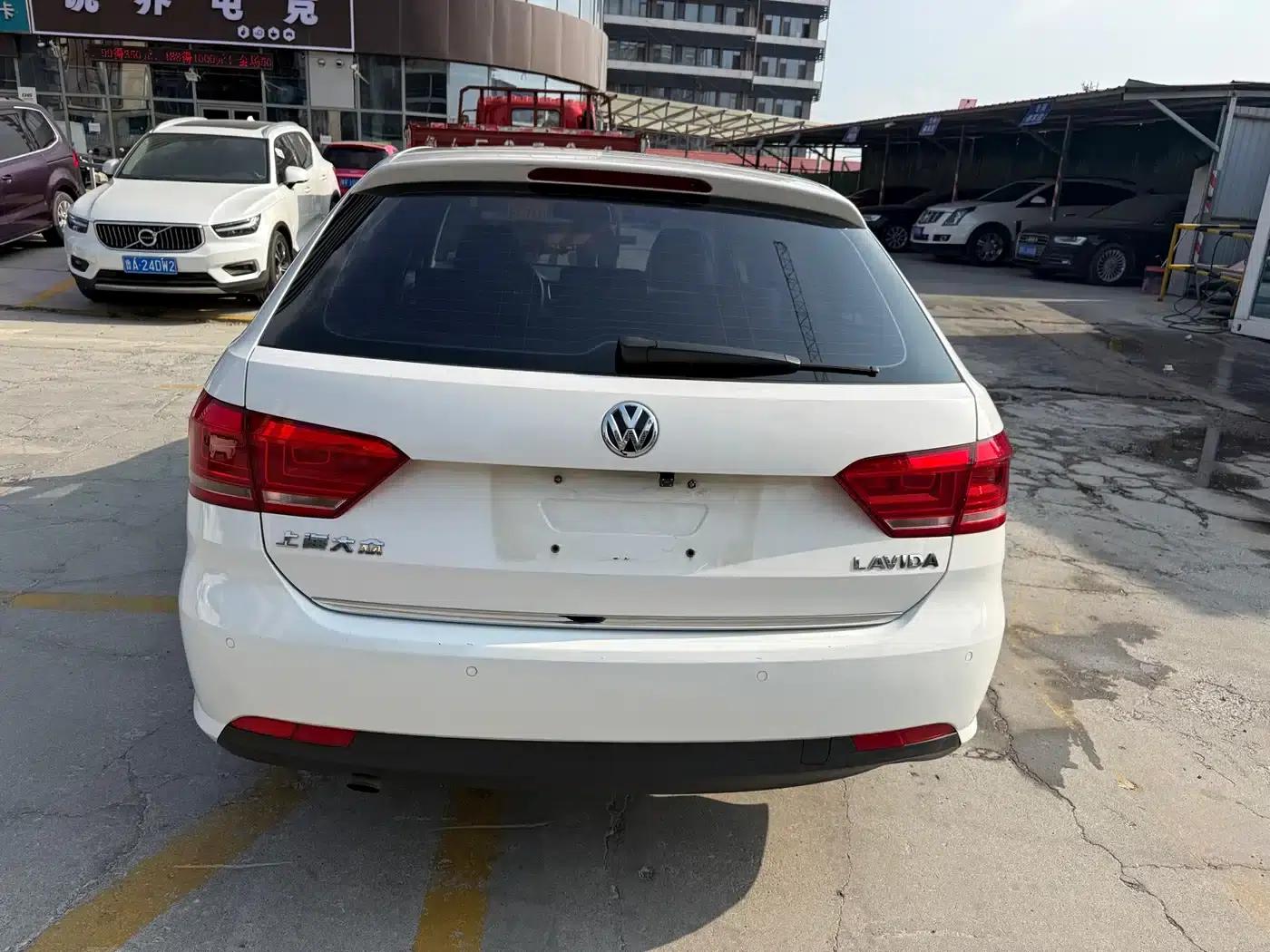 Lavida Gran Turismo 2013 1.6L Automatic Comfort Model — миниатюра 6