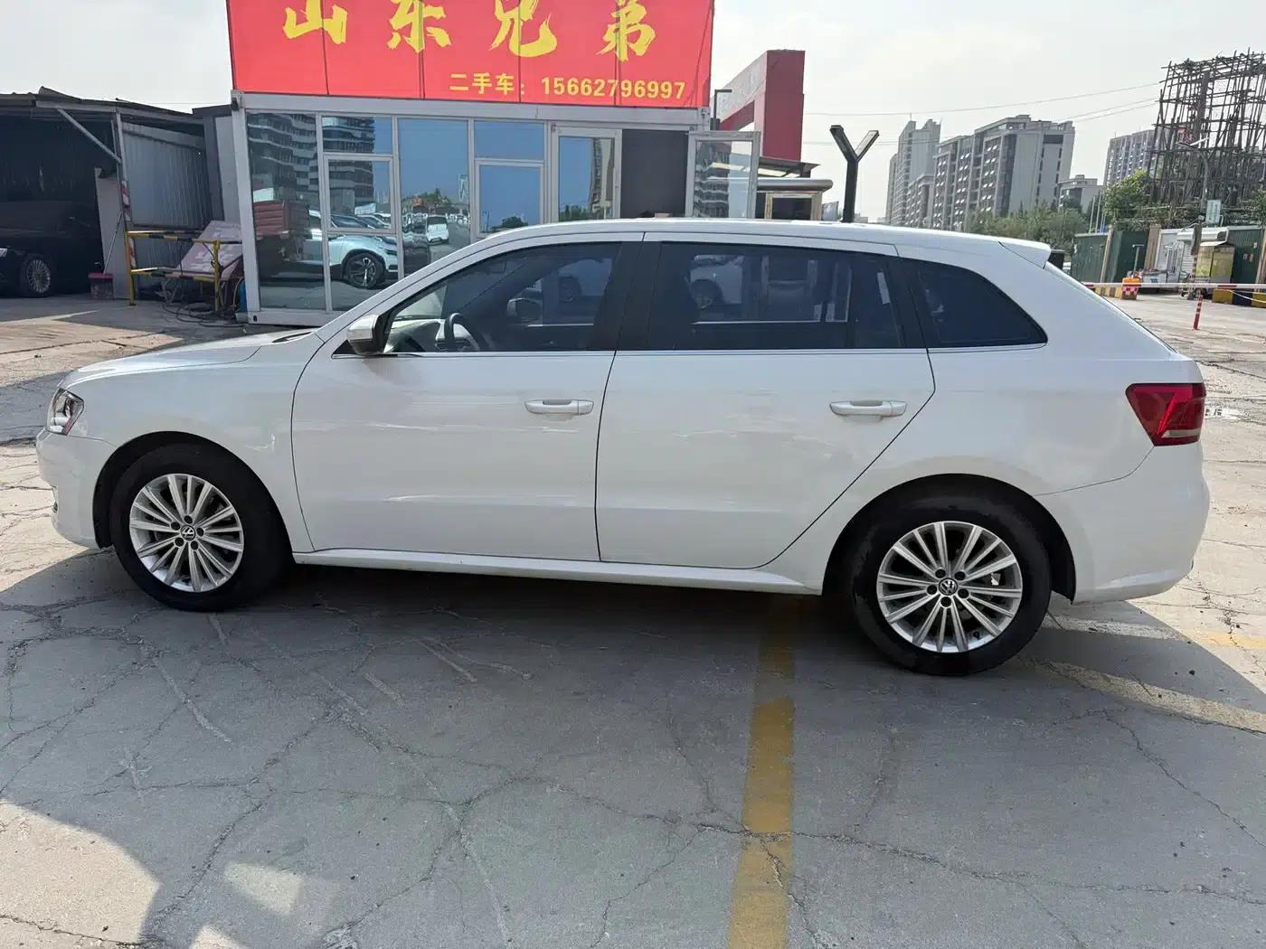 Lavida Gran Turismo 2013 1.6L Automatic Comfort Model — миниатюра 7