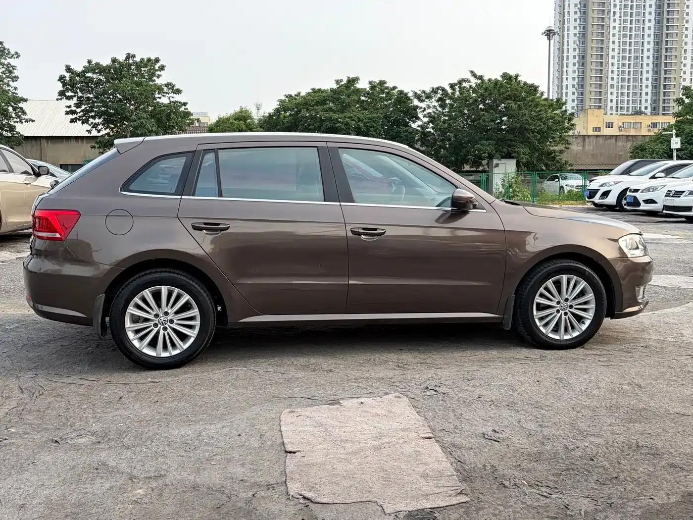 Lavida Gran Turismo 2013 1.4TSI Automatic Comfort Model — миниатюра 4