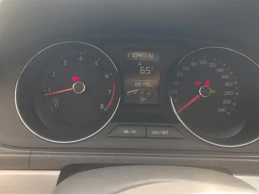 Lavida Gran Turismo 2015 1.6L Automatic Comfort Edition — миниатюра 14