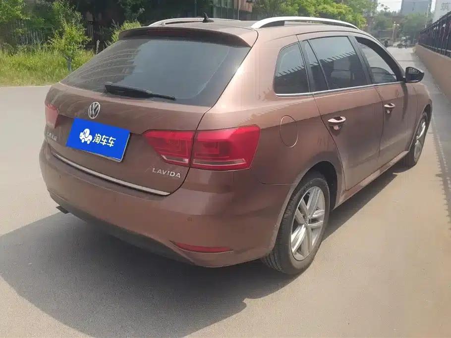 Lavida Gran Turismo 2015 1.6L Automatic Comfort Edition — миниатюра 3