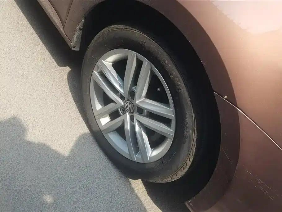 Lavida Gran Turismo 2015 1.6L Automatic Comfort Edition — миниатюра 6