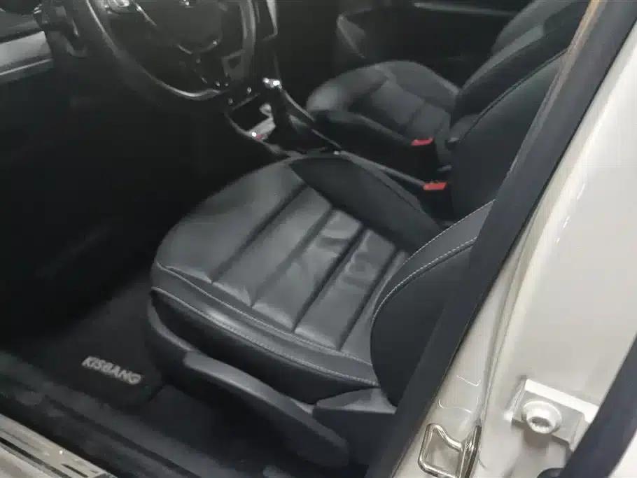 Lavida Gran Turismo 2017 180TSI DSG Comfort Edition — миниатюра 9