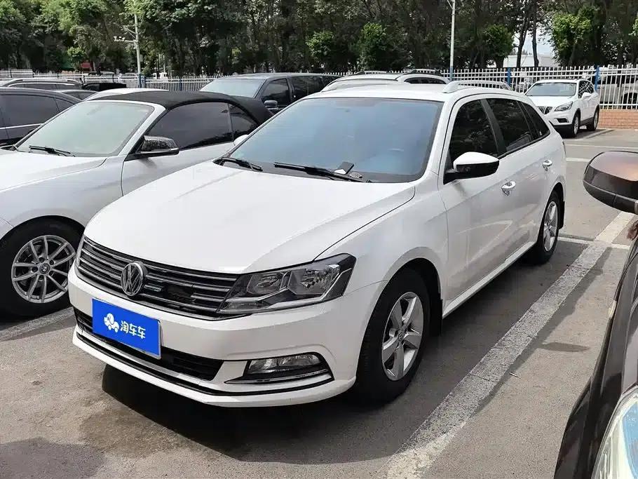 Lavida Gran Turismo 2015 1.6L Automatic Fashion Edition — миниатюра 1