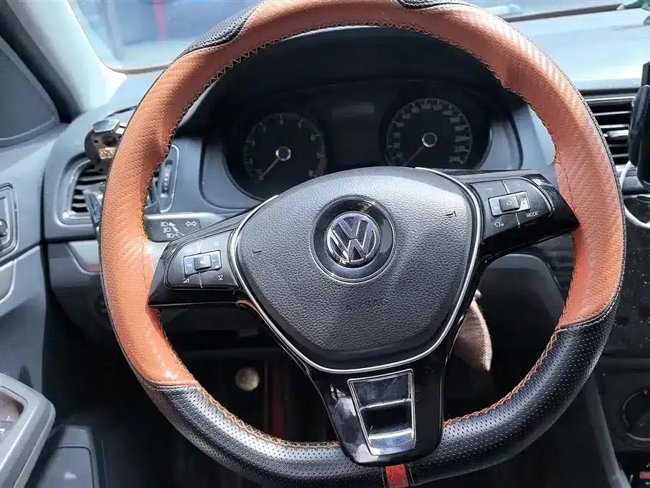 Lavida Gran Turismo 2015 1.6L Automatic Fashion Edition — миниатюра 15