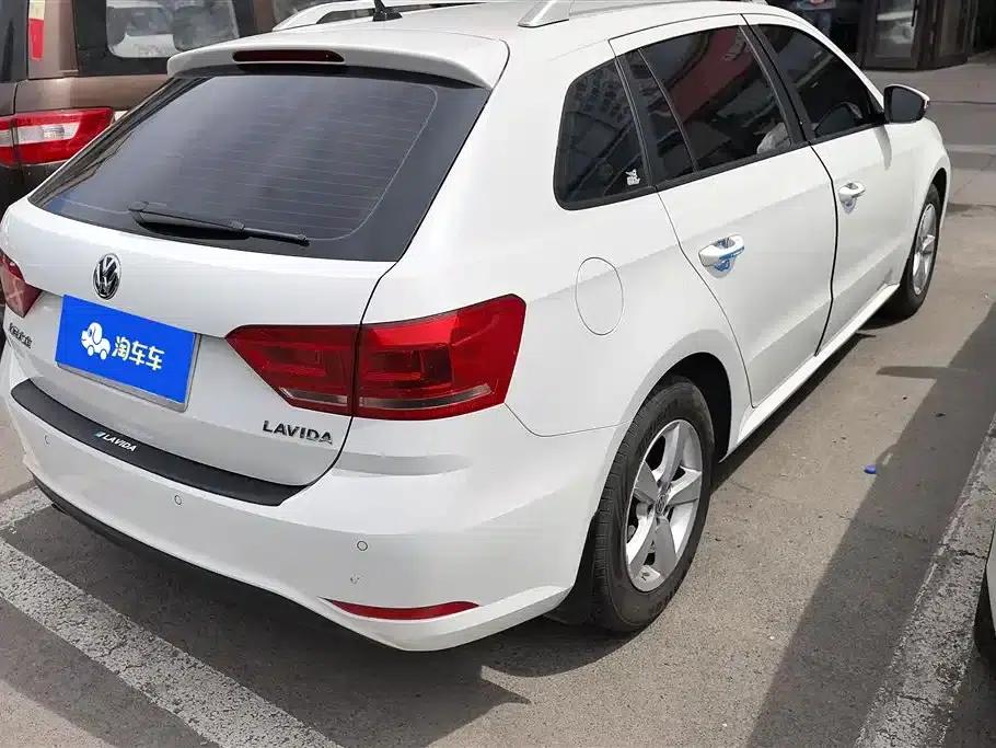 Lavida Gran Turismo 2015 1.6L Automatic Fashion Edition — миниатюра 3