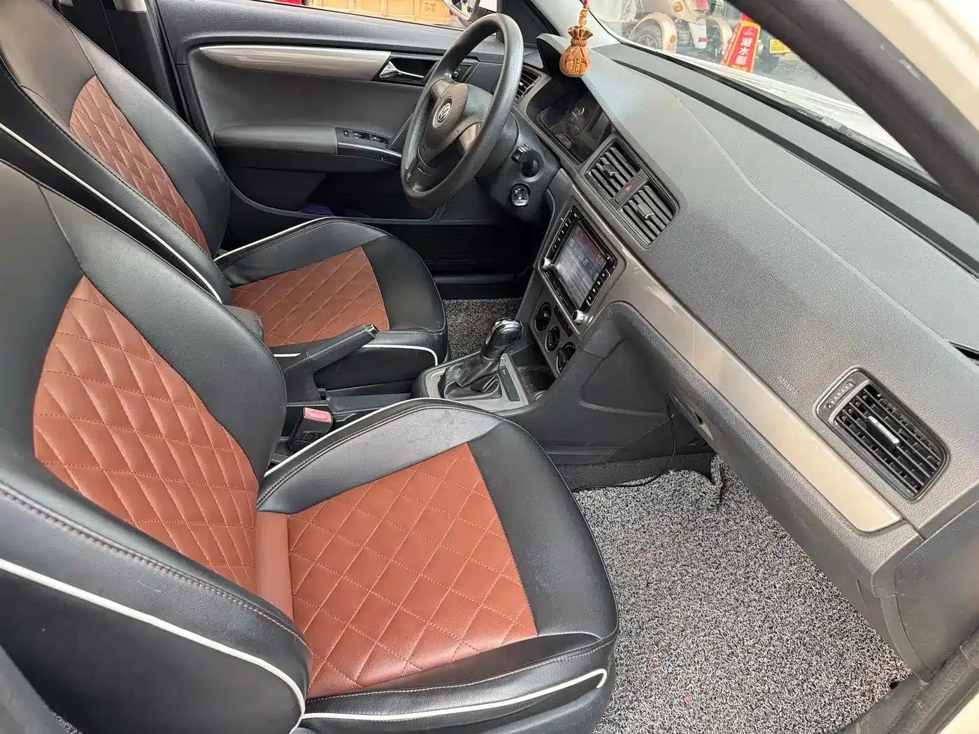 Lavida Gran Turismo 2013 1.6L Automatic Fashion Edition — миниатюра 13