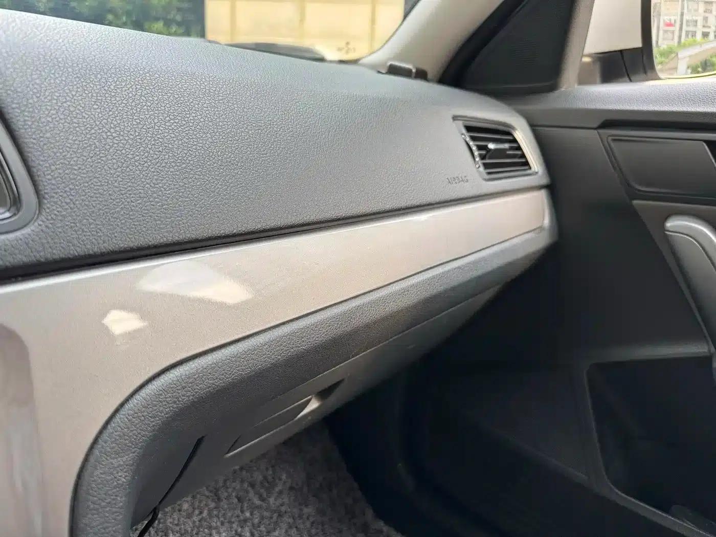 Lavida Gran Turismo 2013 1.6L Automatic Fashion Edition — миниатюра 18