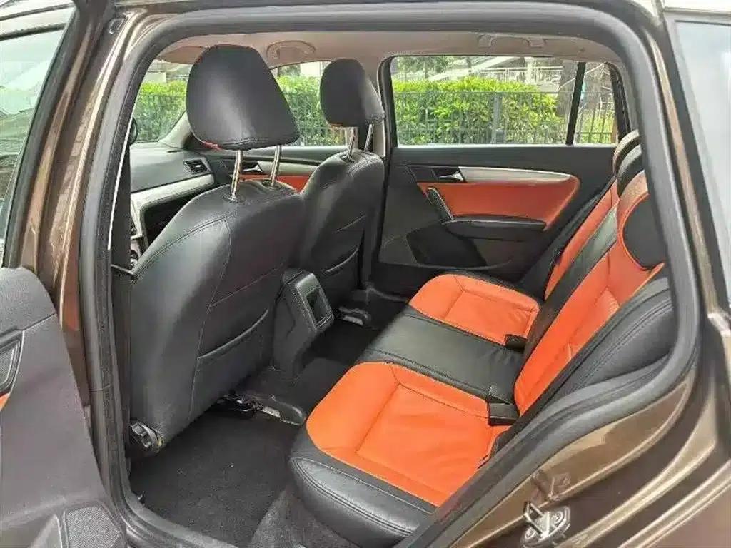 Lavida Gran Turismo 2013 1.6L Automatic Fashion Edition — миниатюра 9