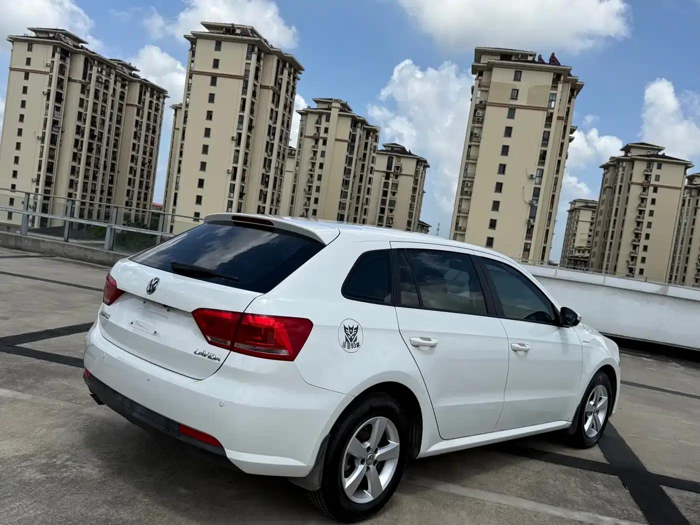 Lavida Gran Turismo 2013 1.6L Automatic Fashion Edition — миниатюра 11